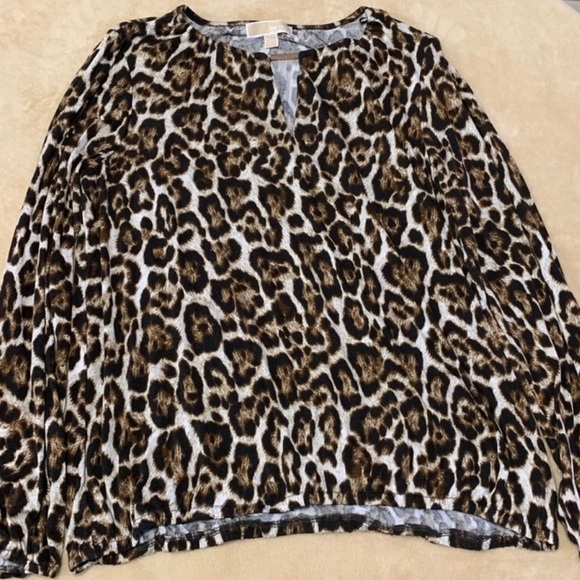 MICHAEL Michael Kors Tops - MICHAEL MICHAEL KORS long sleeve leopard L shirt